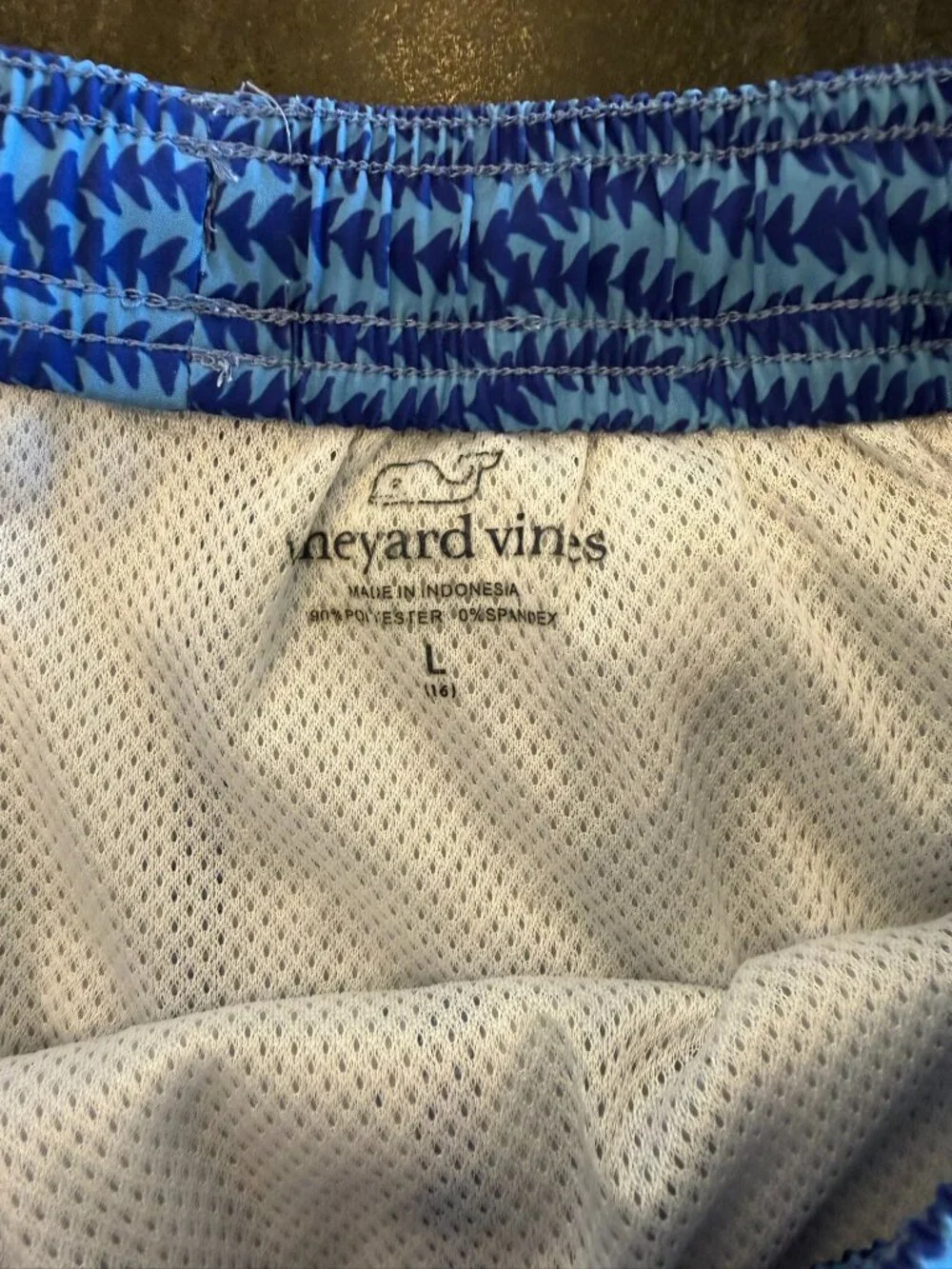 Vineyard Vines Boys L (16) Swim Trunks Blue Pink Colorblock Board Shorts